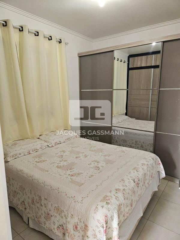 Apartamento à venda no bairro Vila Palmares Santo André: