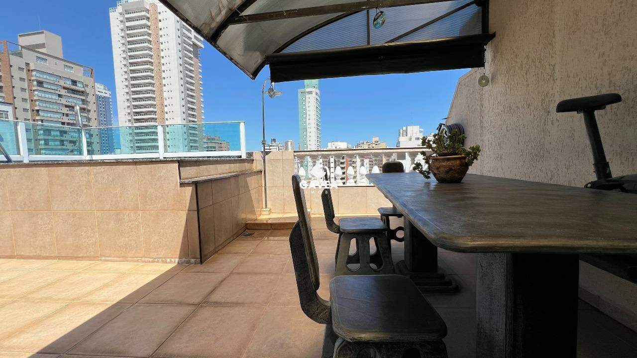 Cobertura à venda no Aparecida: 