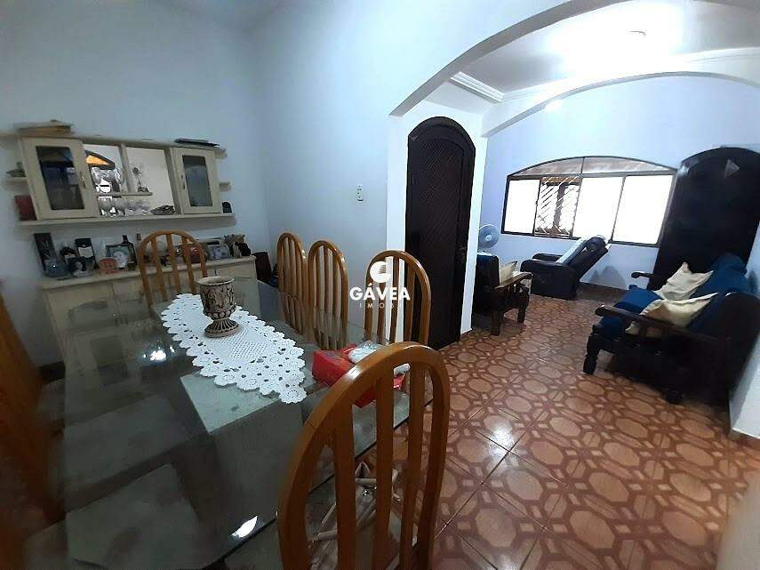 Sobrado à venda no Centro: 