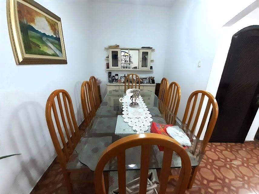 Sobrado à venda no Centro: 