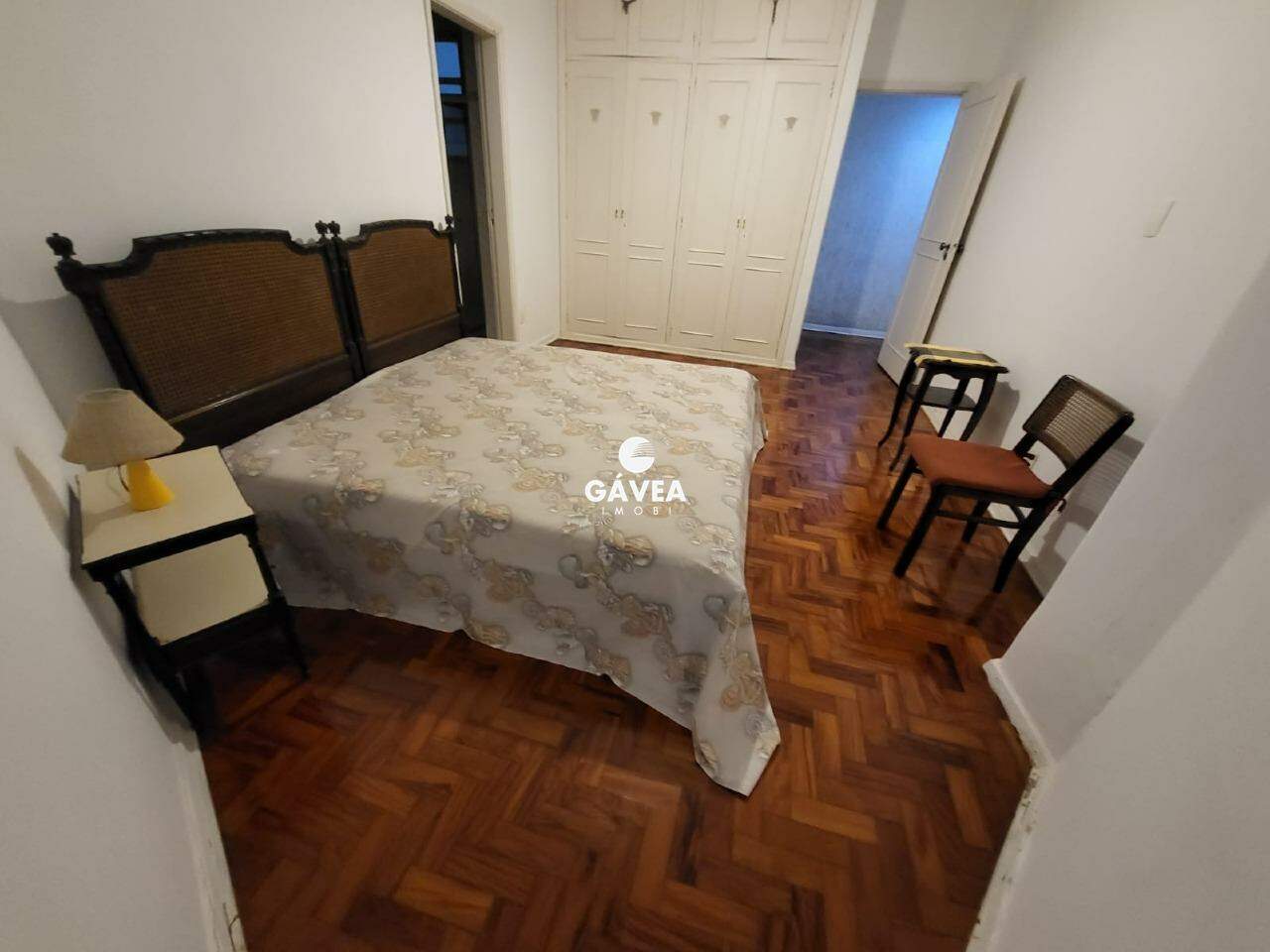 Apartamento à venda no Pitangueiras: 
