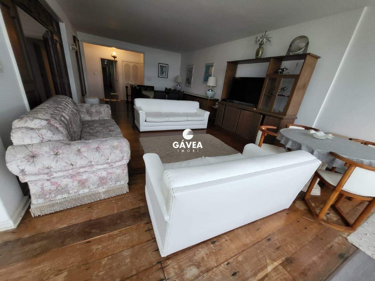 Apartamento à venda no Pitangueiras: 