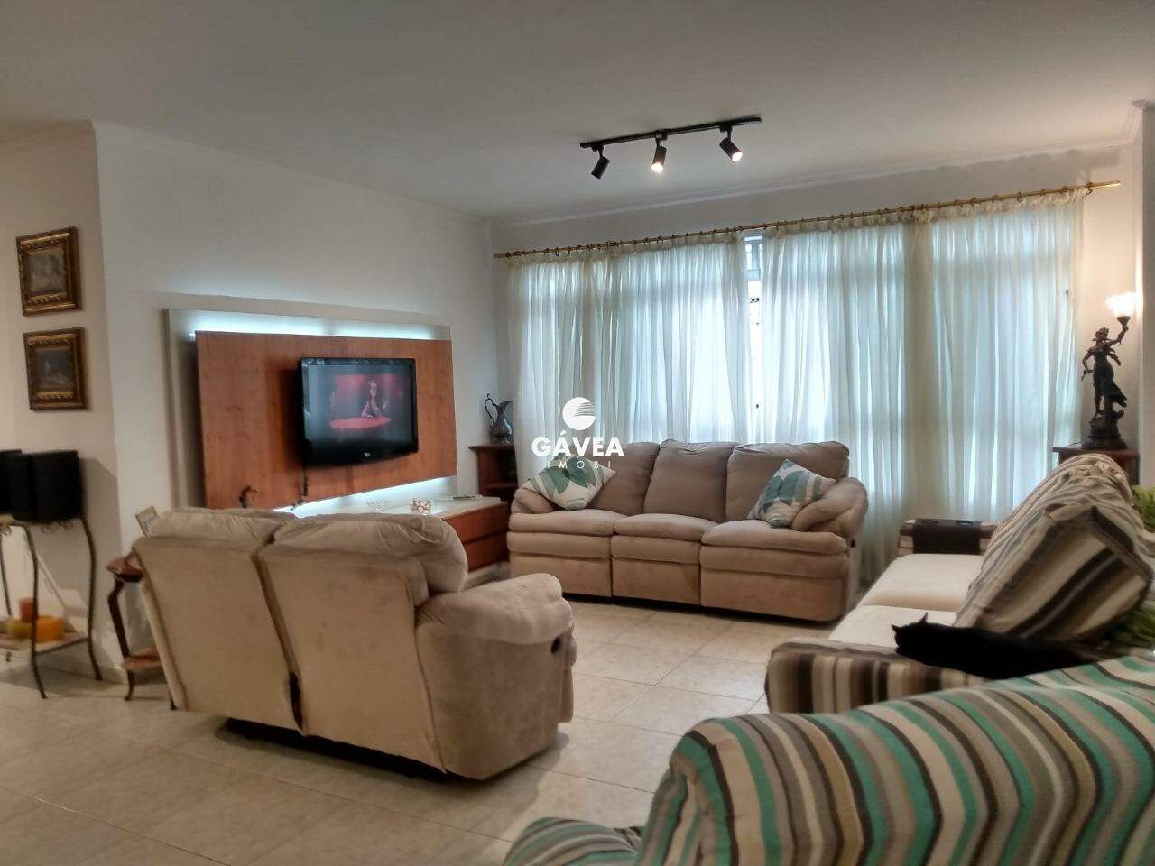 Apartamento à venda no Ponta da Praia: 