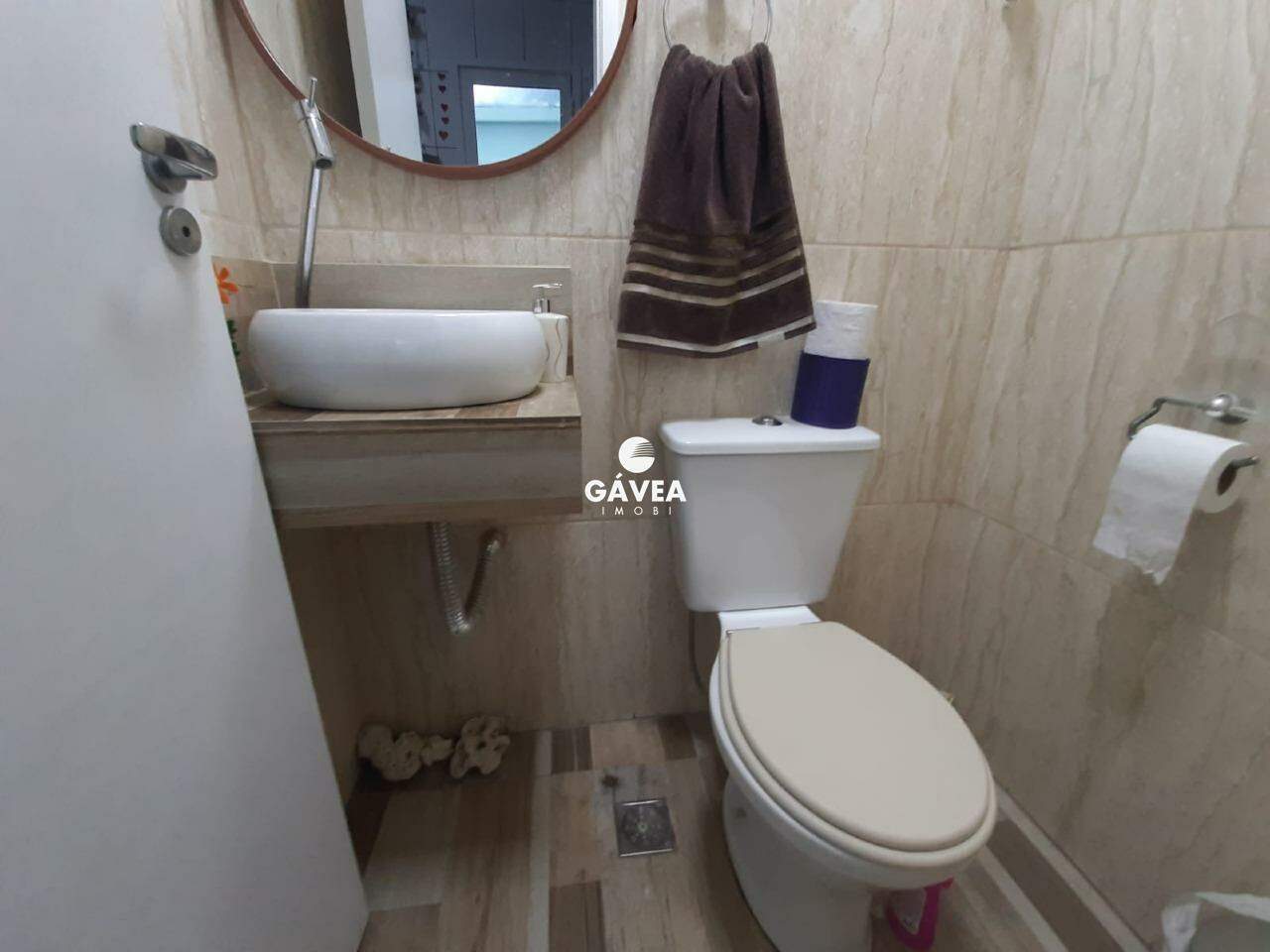 Sobrado à venda no Marapé: 