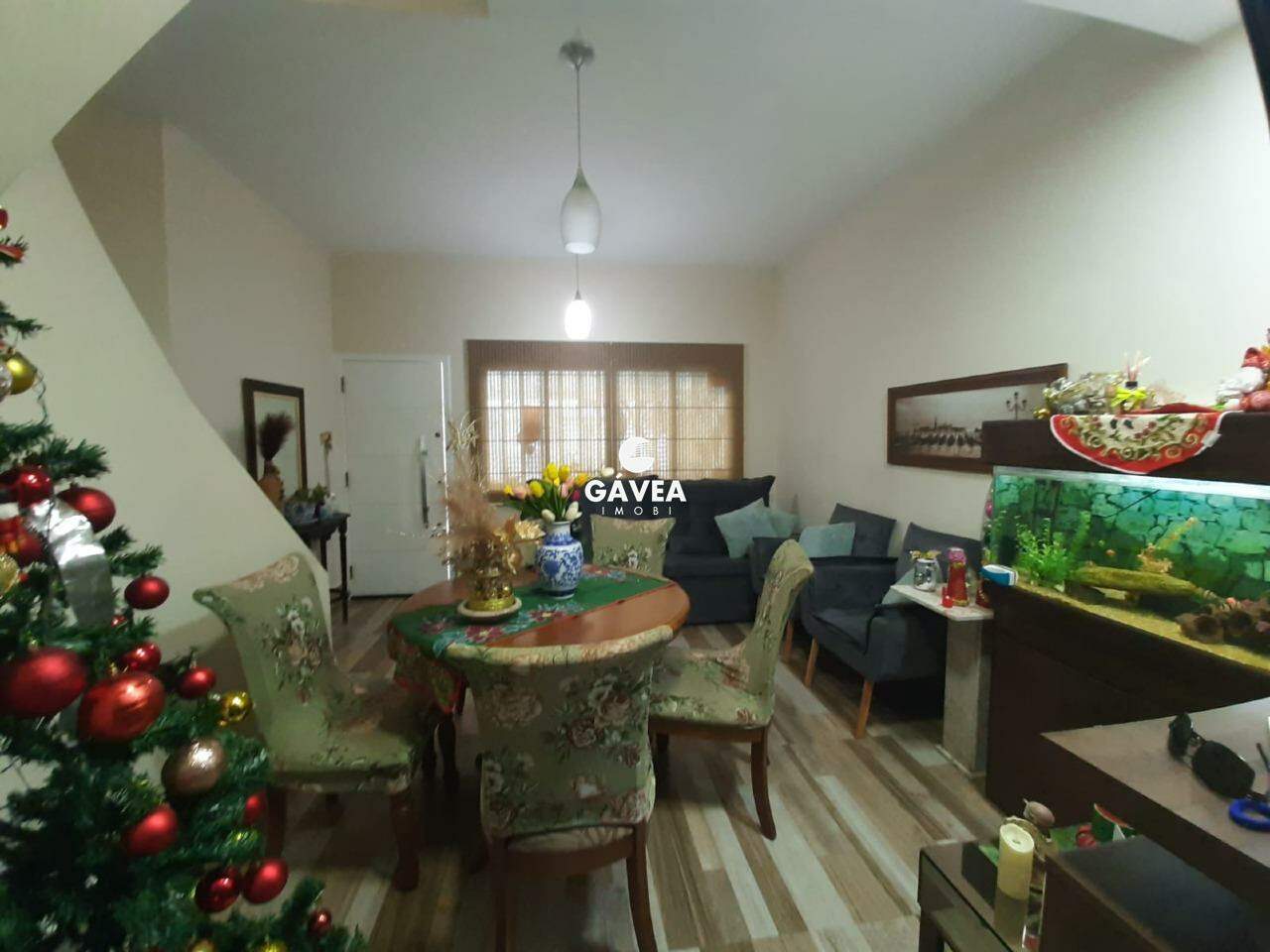 Sobrado à venda no Marapé: 