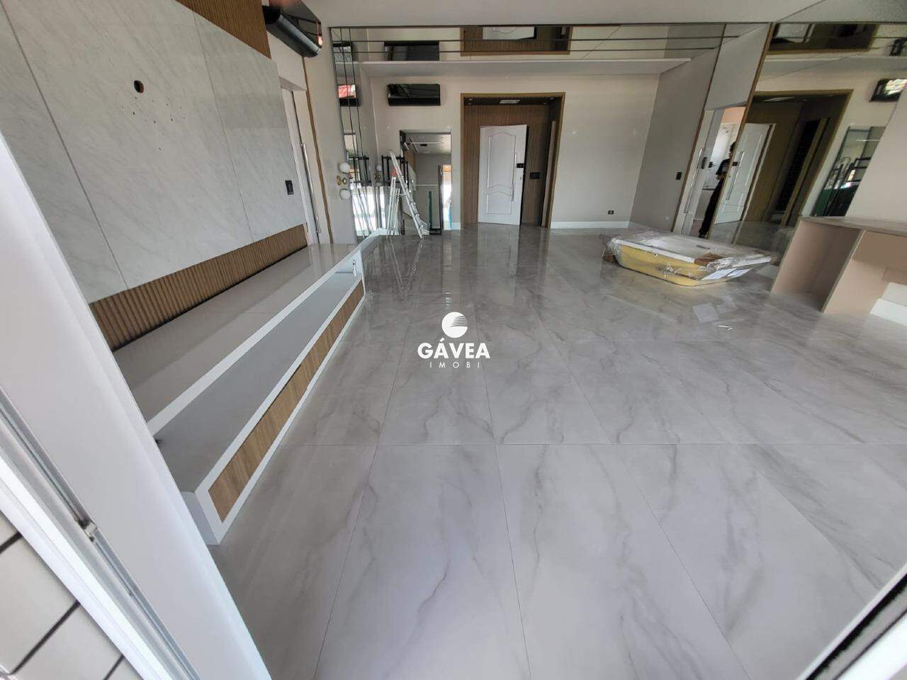 Apartamento à venda no Canto do Forte: 