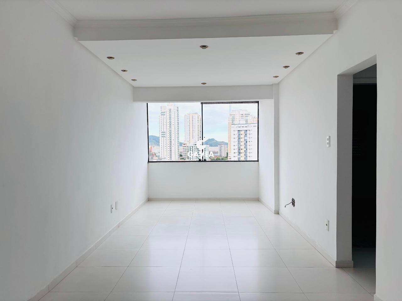 Cobertura à venda no Ponta da Praia: 