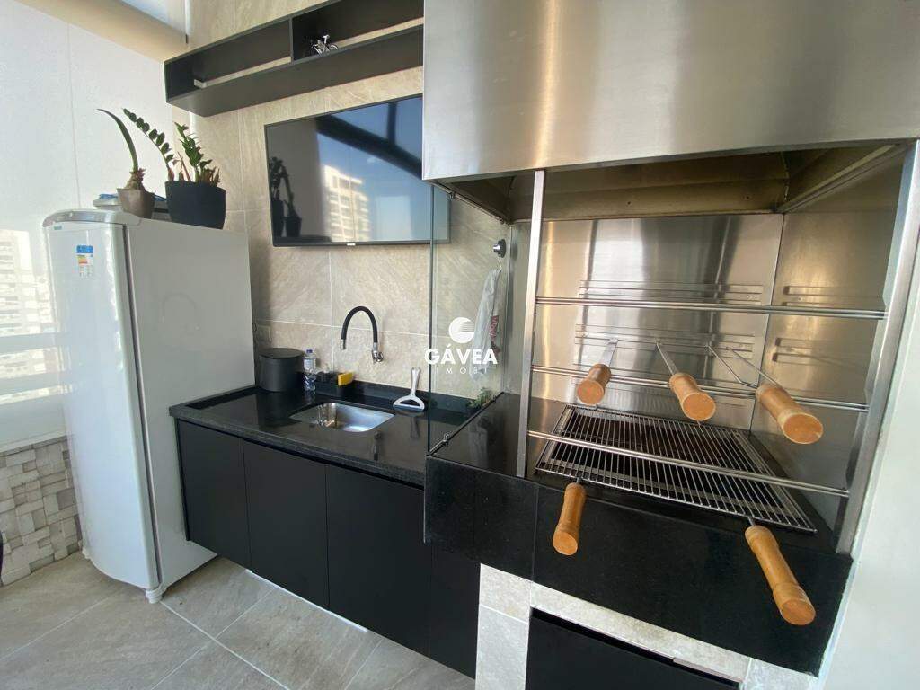 Cobertura à venda no Embaré: 