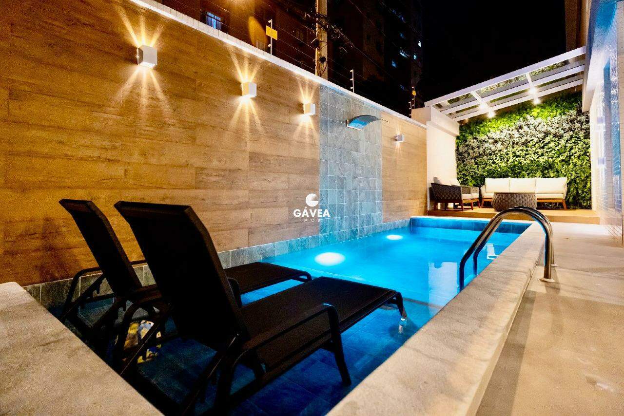 Sobrado à venda no Embaré: 