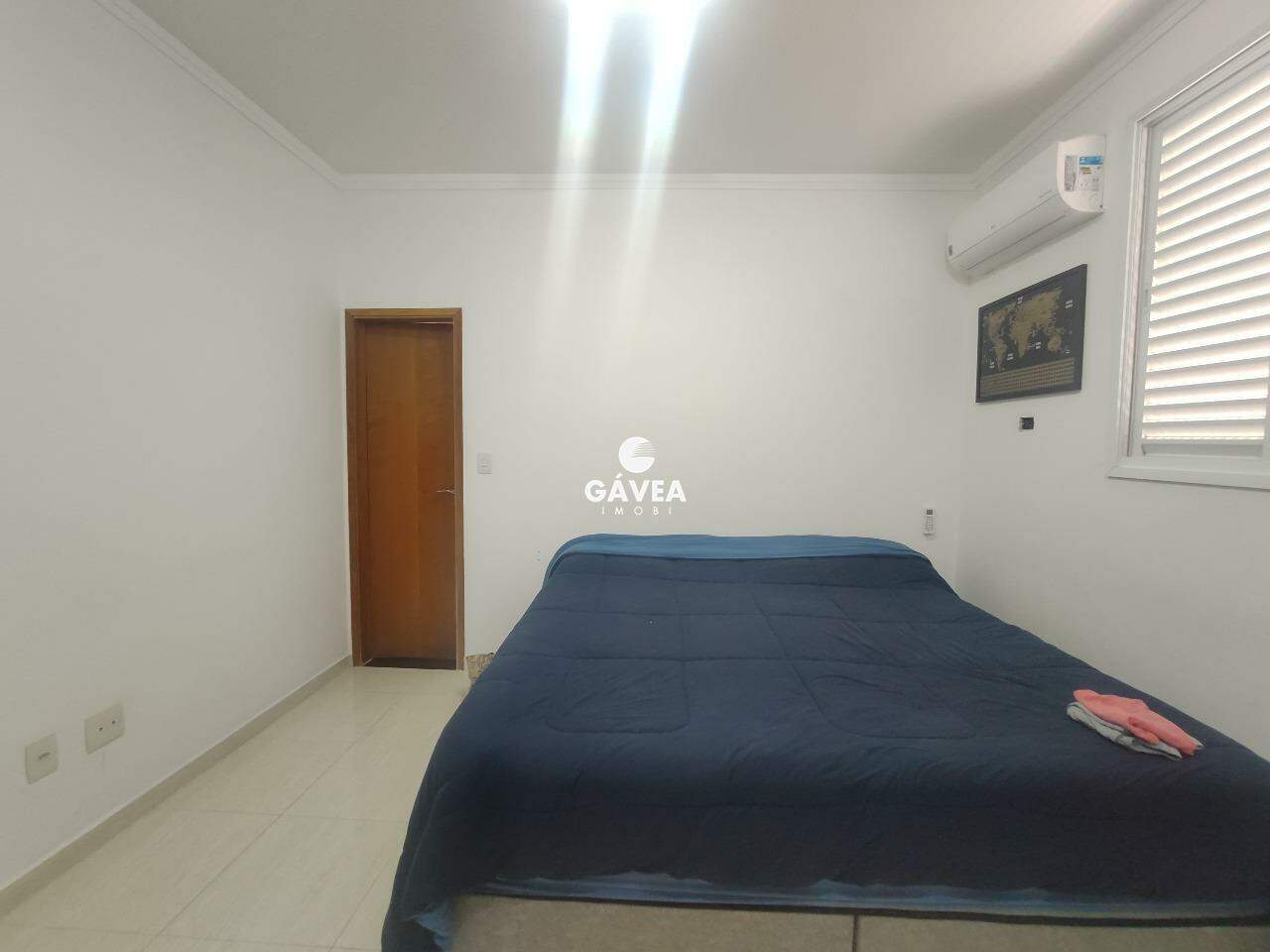 Casa à venda no Ponta da Praia: Suíte 01