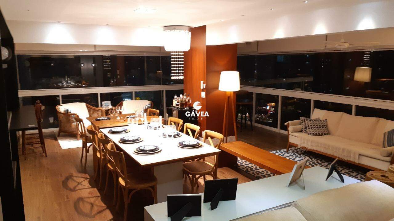 Apartamento à venda no Embaré: 