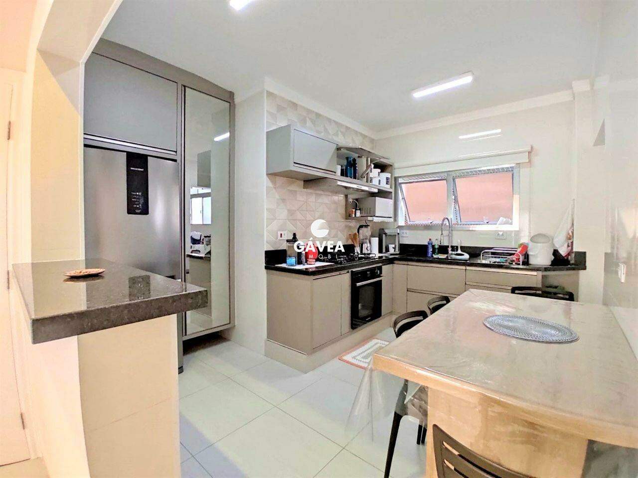 Apartamento à venda no Pitangueiras: 