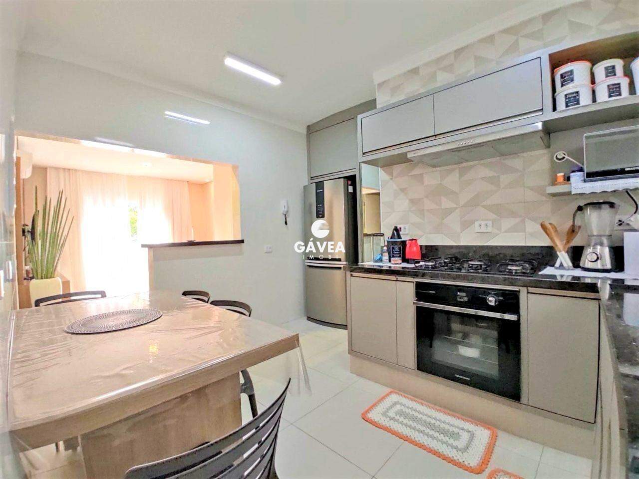 Apartamento à venda no Pitangueiras: 