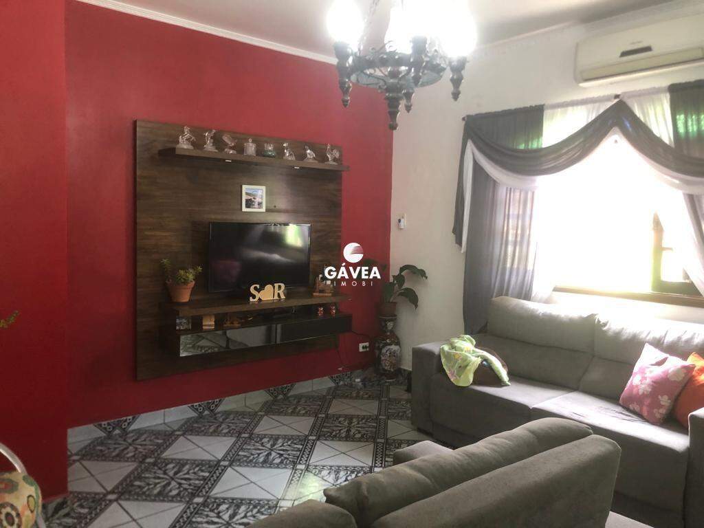 Casa à venda no Vila São Jorge: sala ampla para dois ambientes