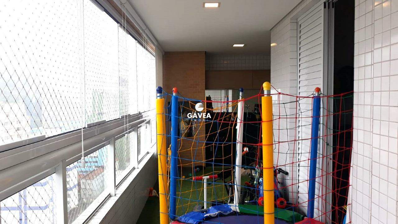 Apartamento à venda no Centro: Varanda Envidraçada 