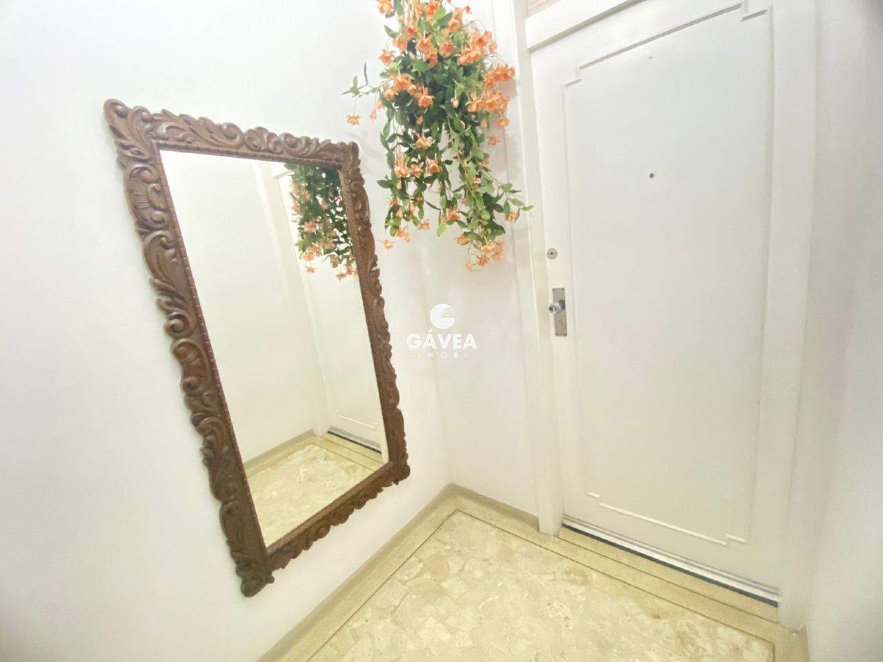 Apartamento à venda no José Menino: entrada privativa