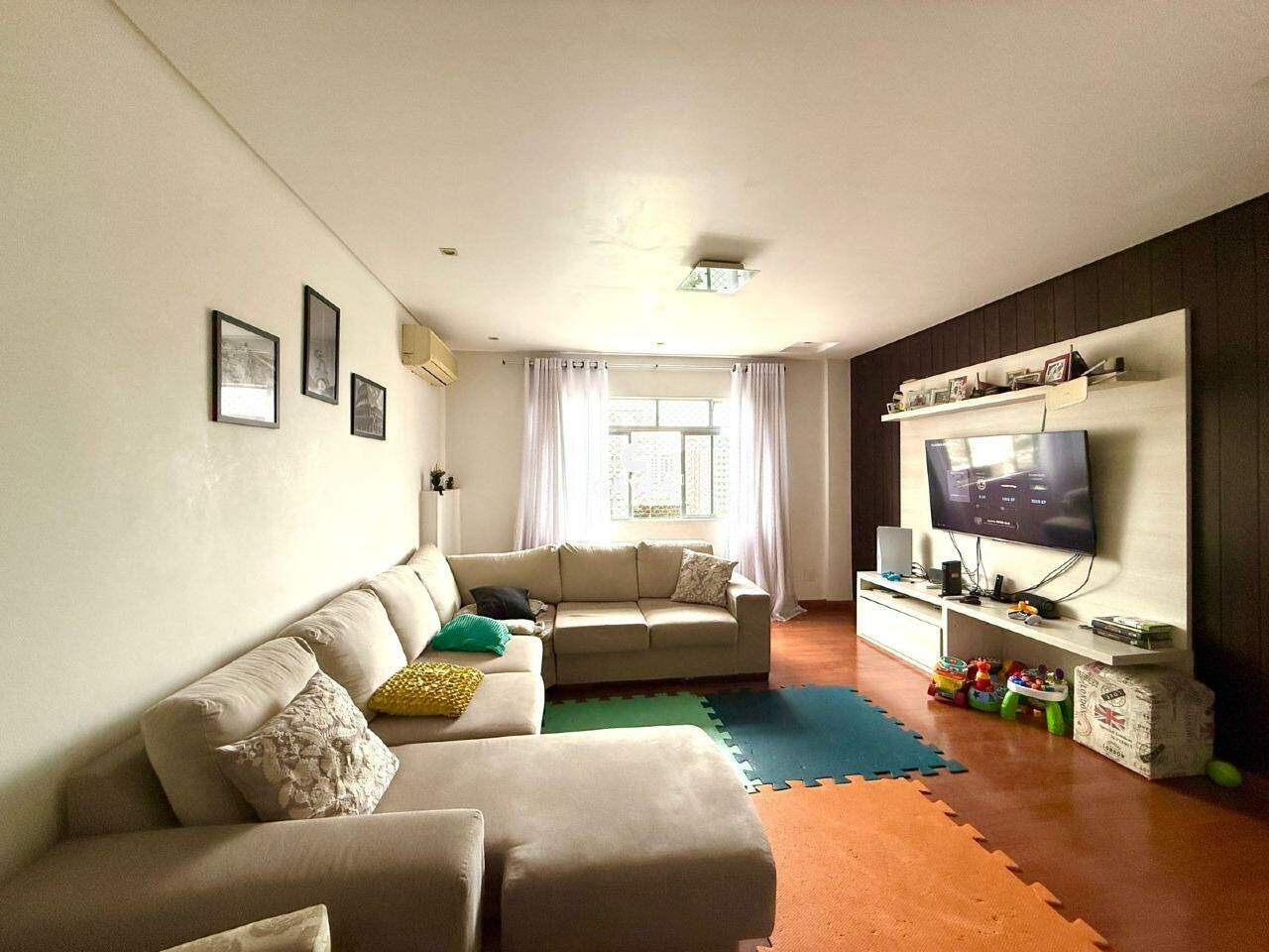 Apartamento à venda no Ponta da Praia: 