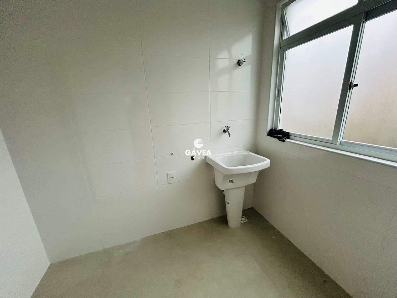 Casa à venda no Embaré: 