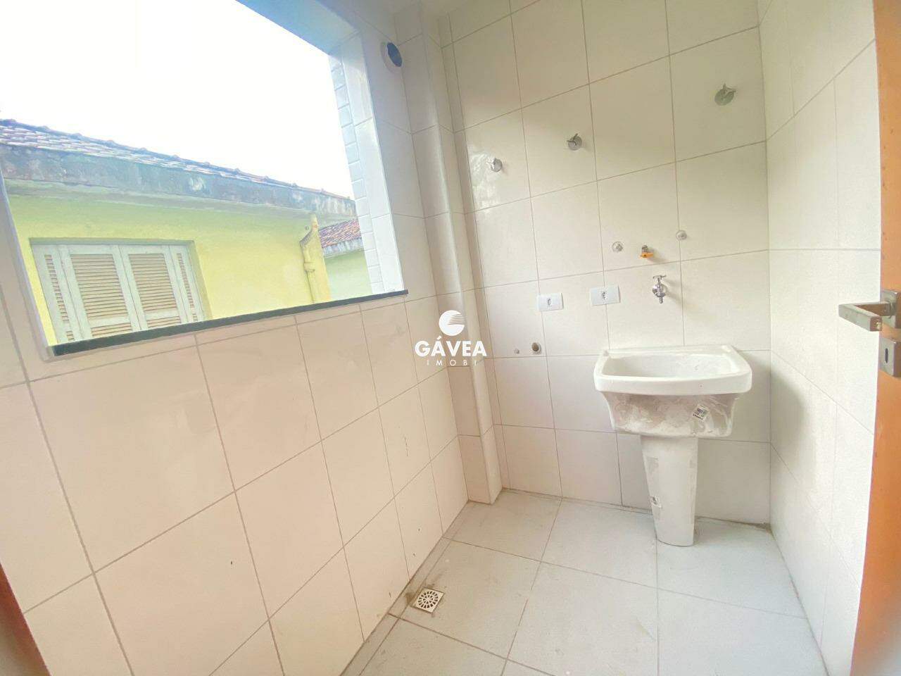 Sobrado à venda no Marapé: ÁREA DE SERVIÇO