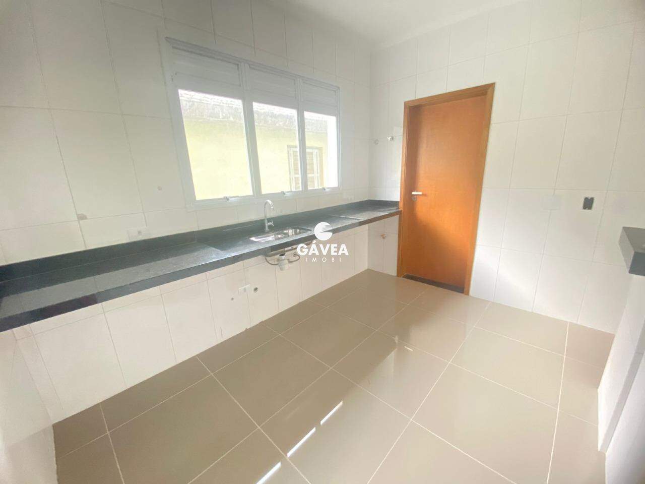 Sobrado à venda no Marapé: COZINHA