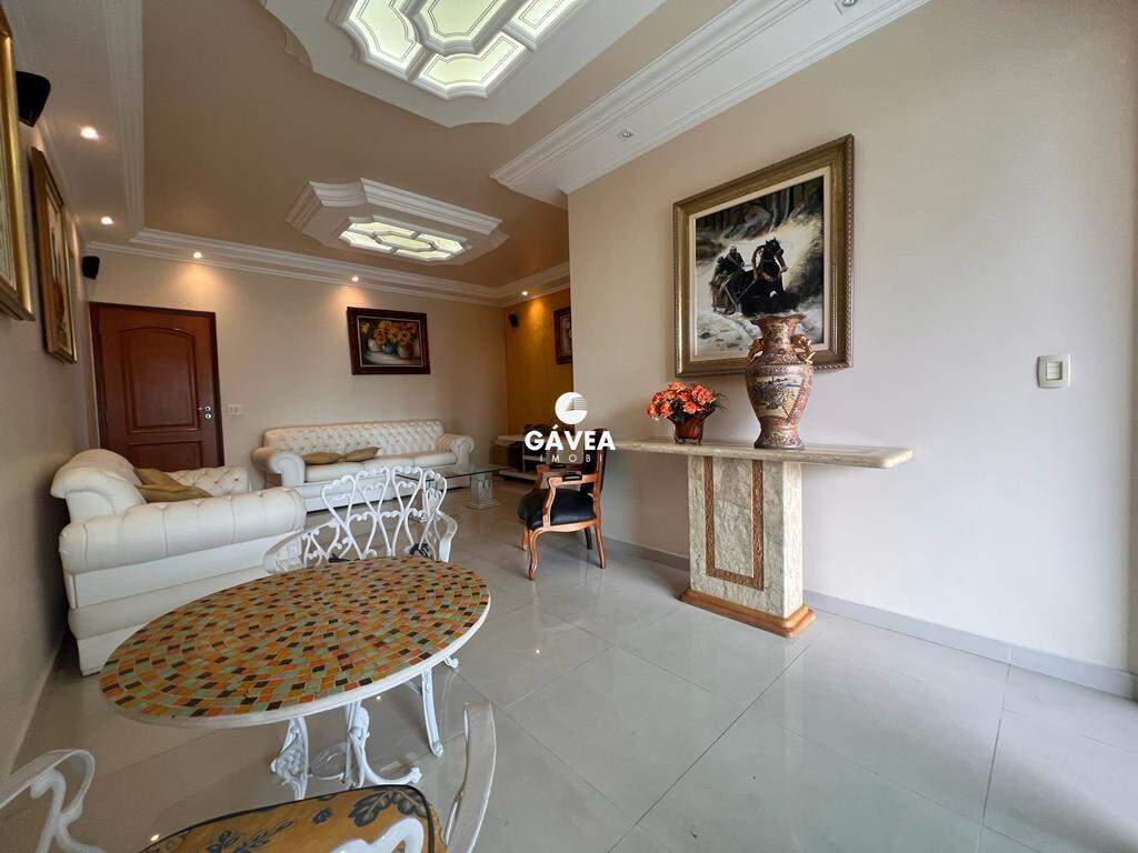 Apartamento à venda no Embaré: 