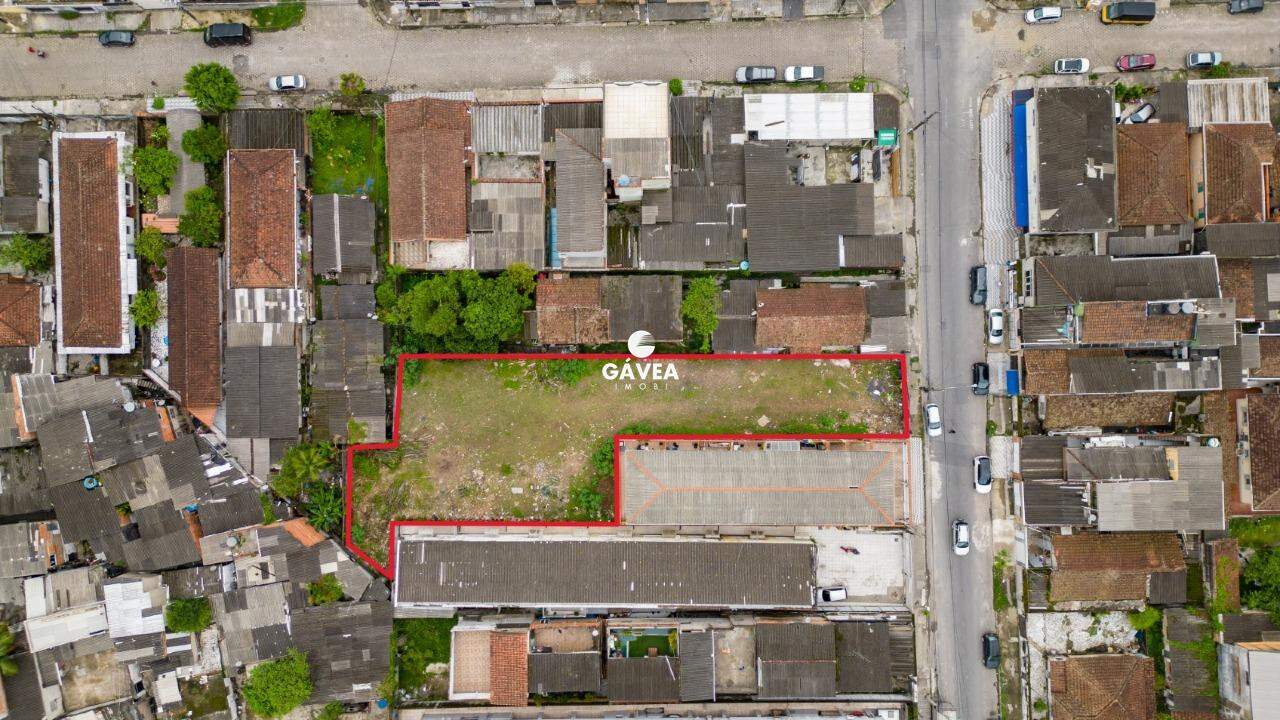 Terreno à venda no Parque São Vicente: 