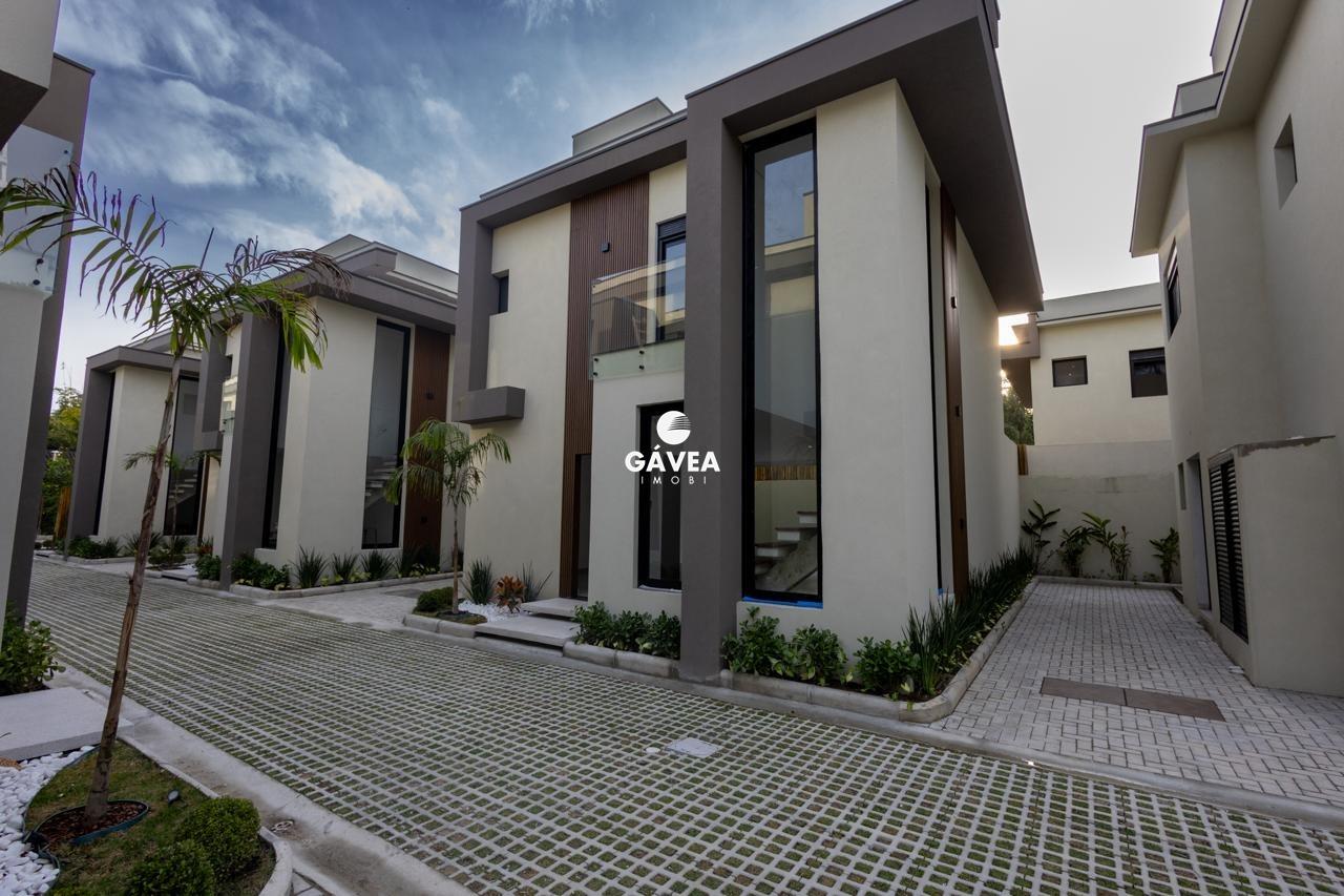 Casa à venda no Camburi: 