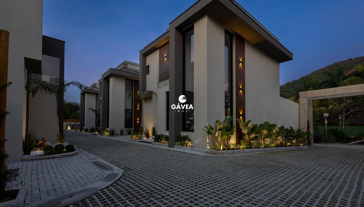 Casa à venda no Camburi: 