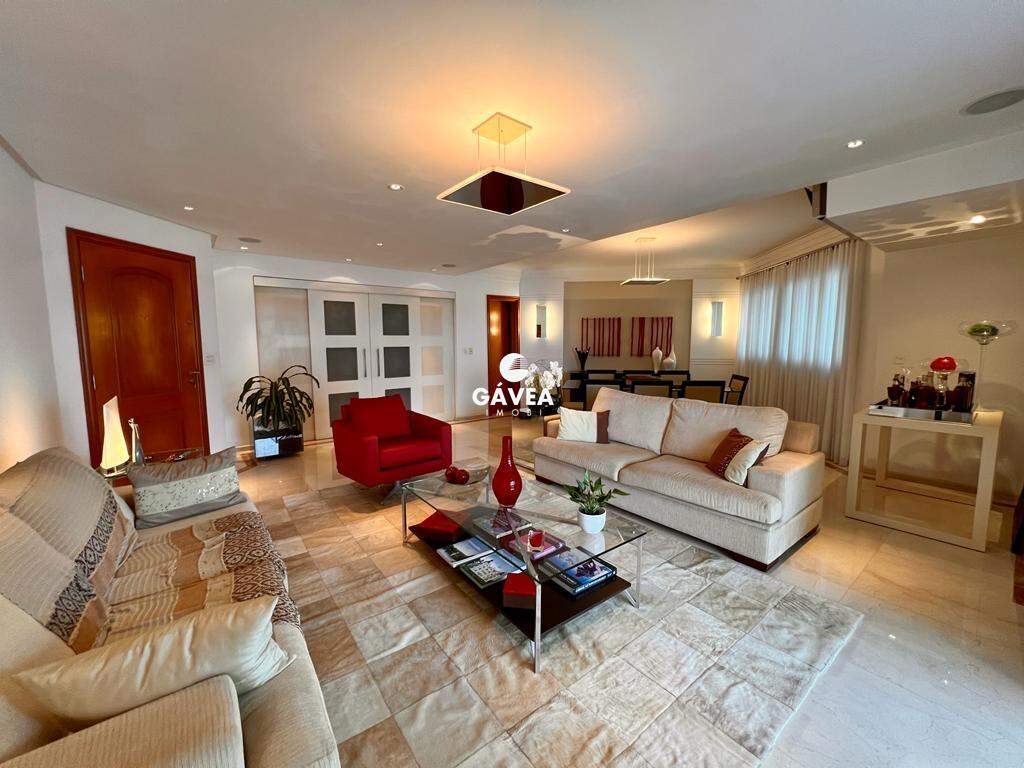 Apartamento à venda no Ponta da Praia: 