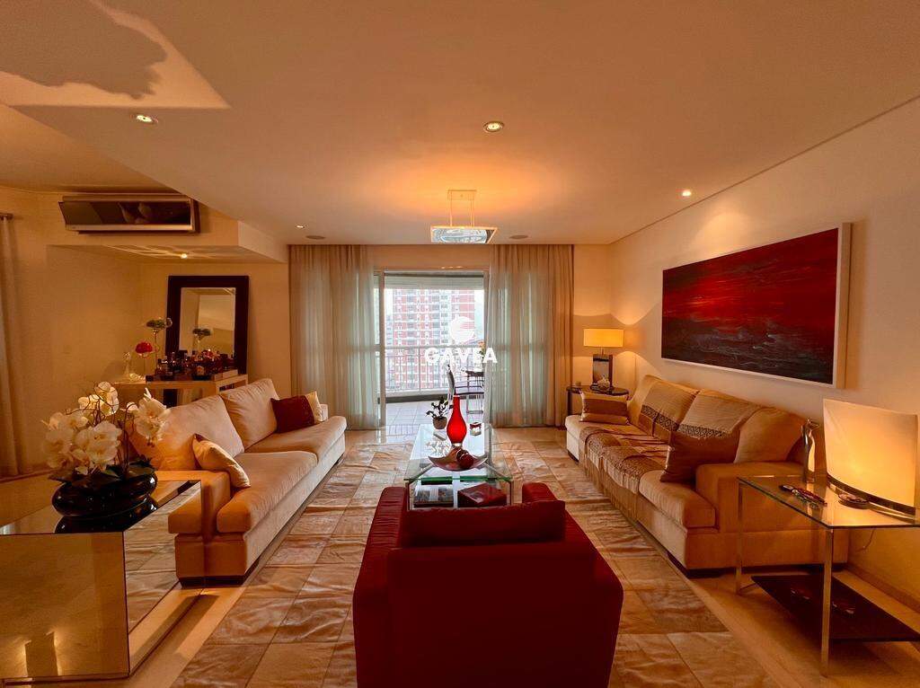 Apartamento à venda no Ponta da Praia: 