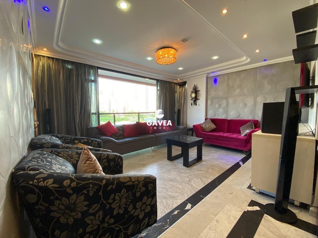 Apartamento à venda no Canto do Forte: 