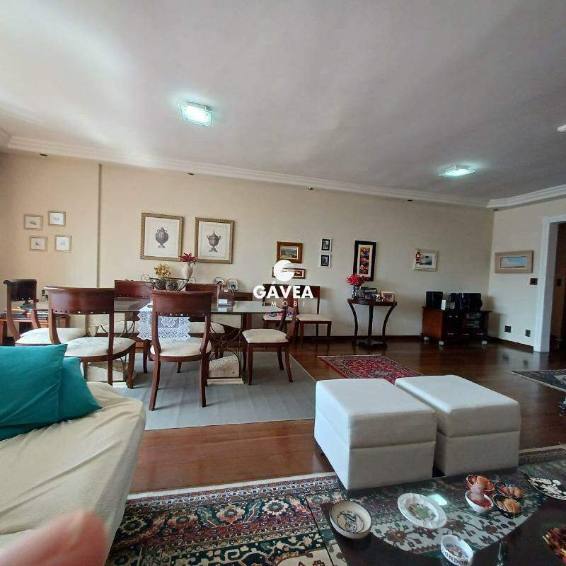 Apartamento à venda no Embaré: 