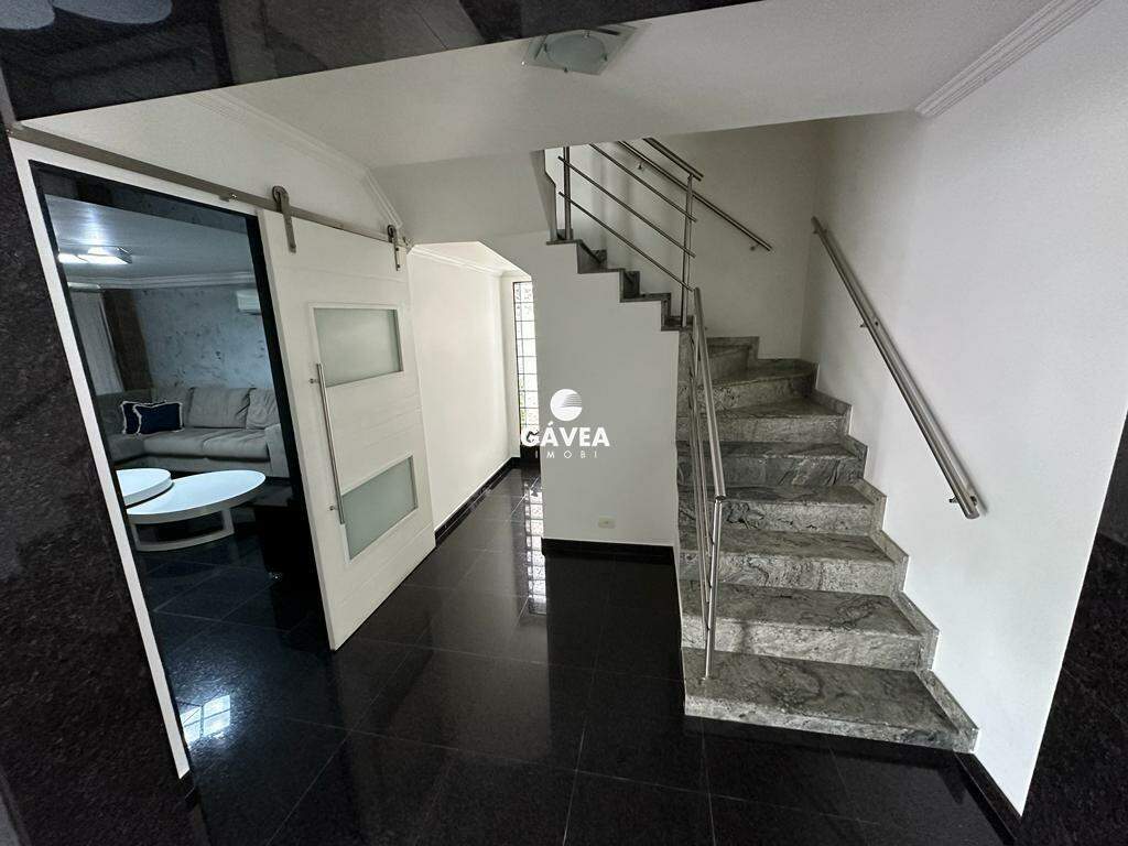 Sobrado à venda no Centro: 