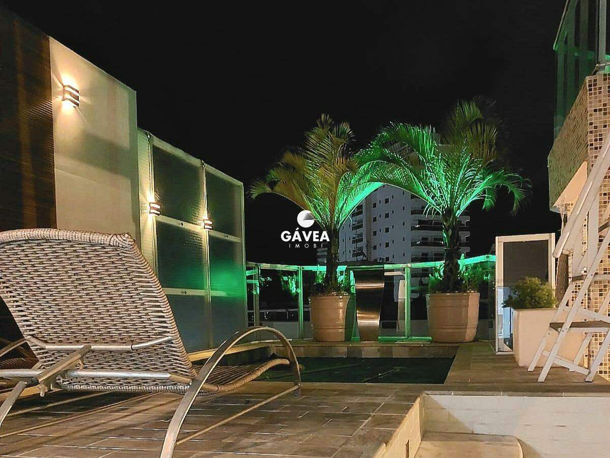 Cobertura à venda no Ponta da Praia: 