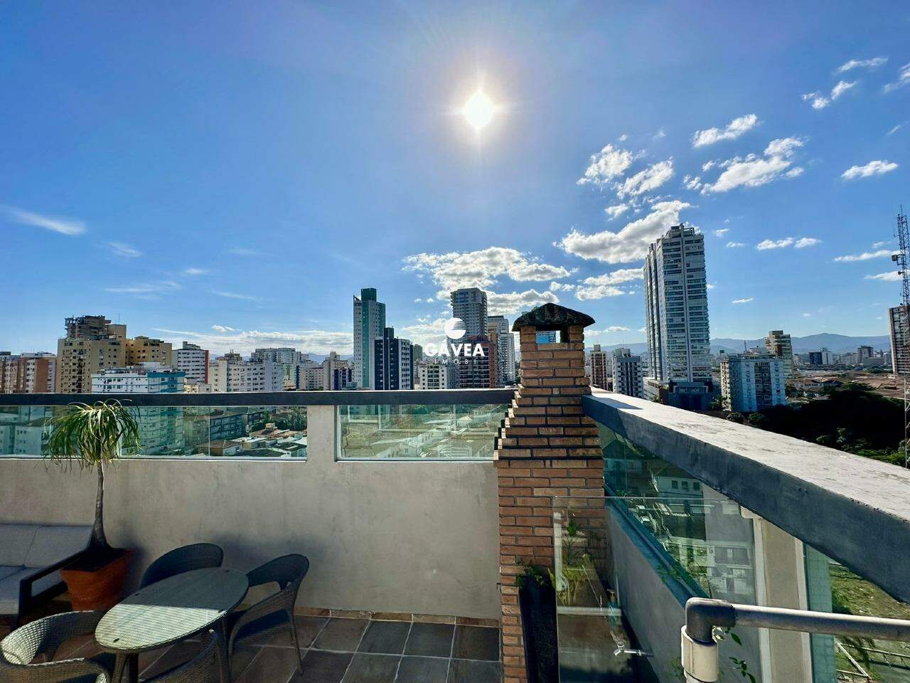 Cobertura à venda no Ponta da Praia: 