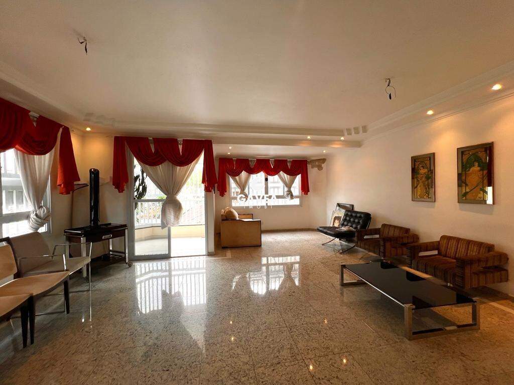 Casa à venda no Embaré: 