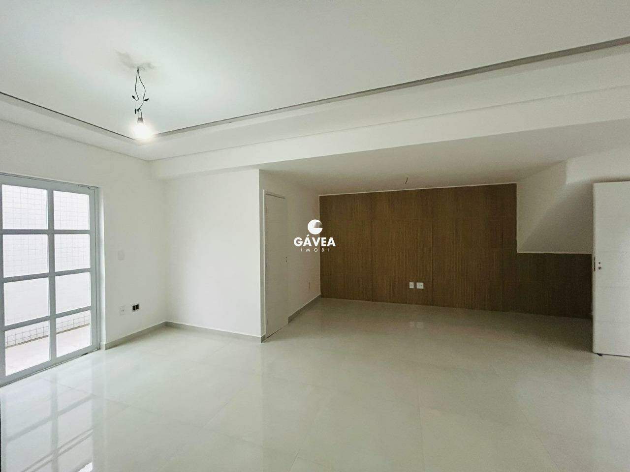 Casa à venda no Embaré: 