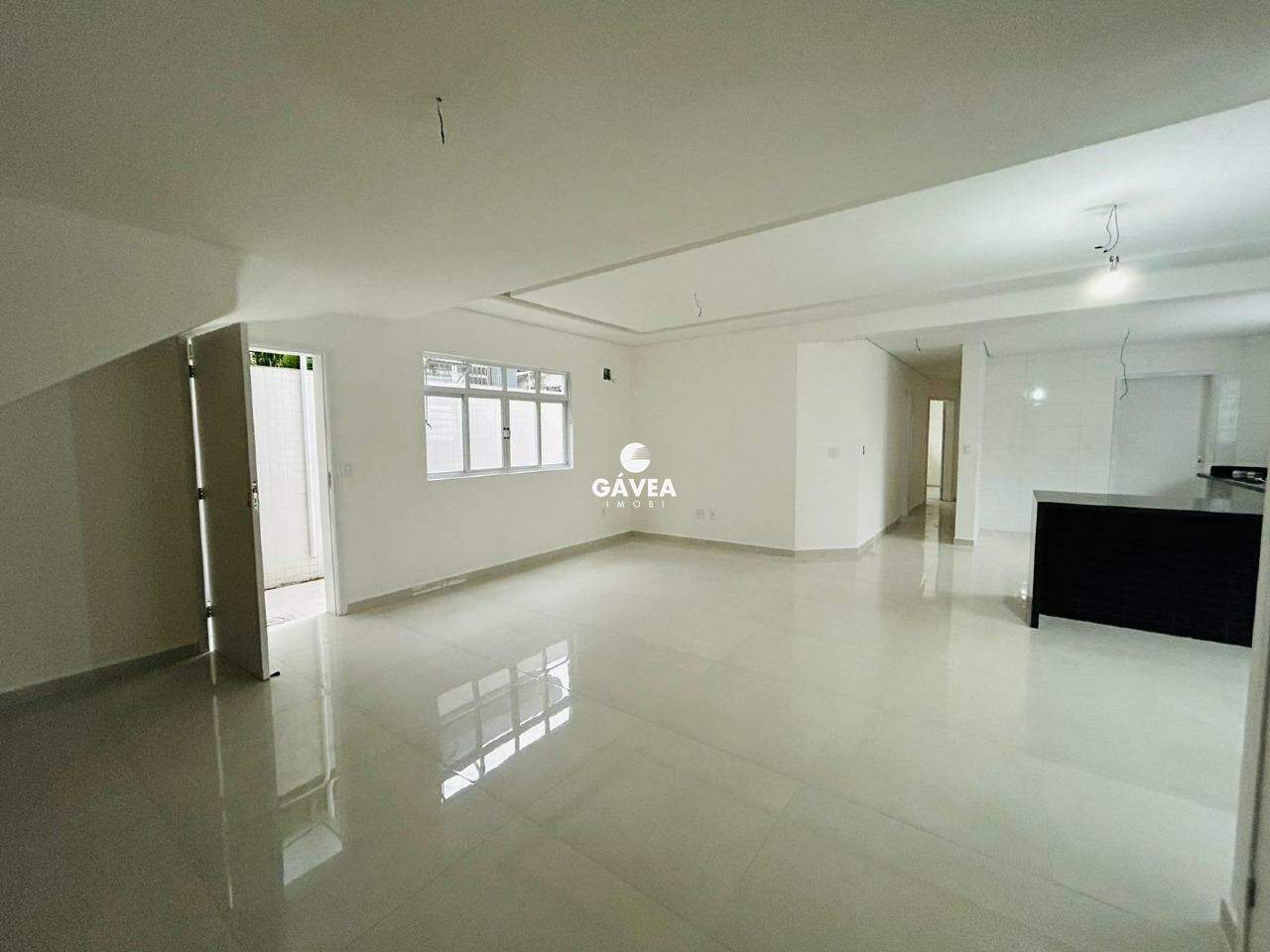 Casa à venda no Embaré: 