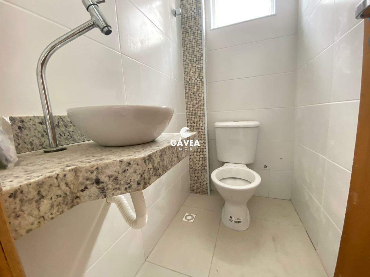 Casa à venda no Embaré: 