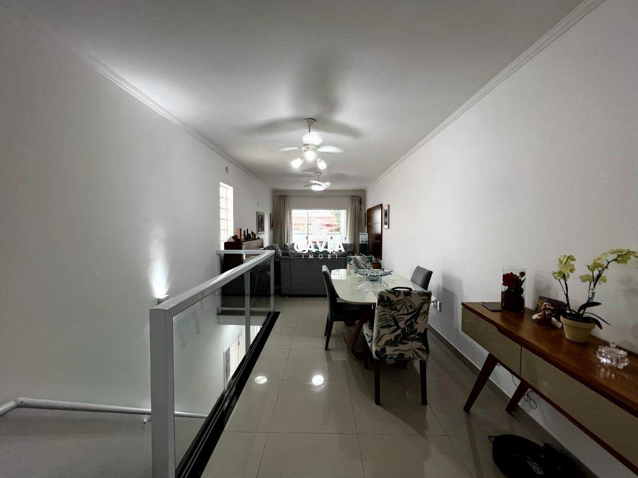 Casa à venda no Ponta da Praia: 