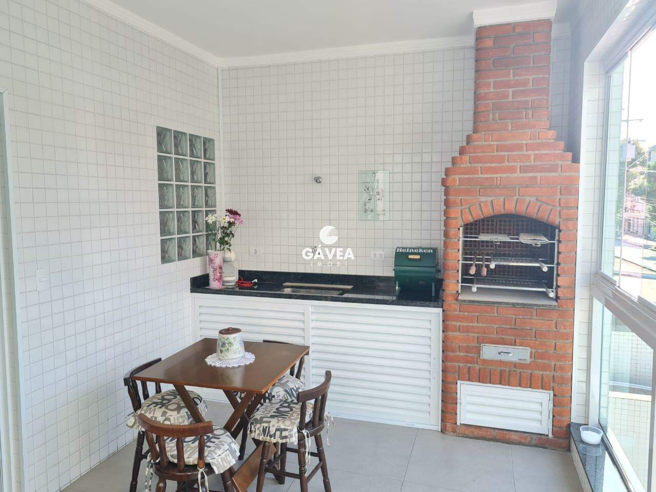 Casa à venda no Embaré: 