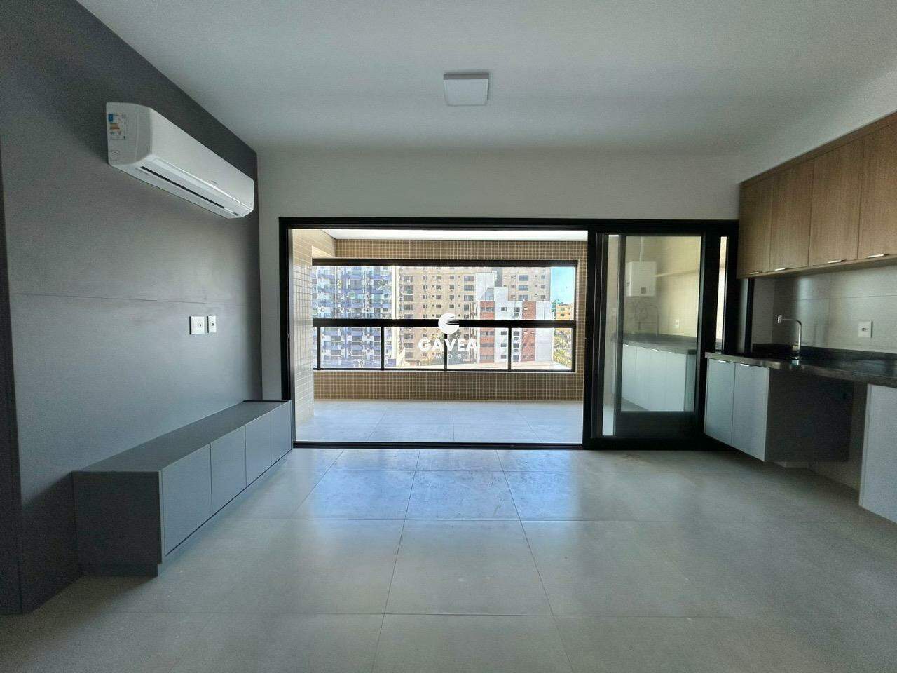 Apartamento à venda no Ponta da Praia: 