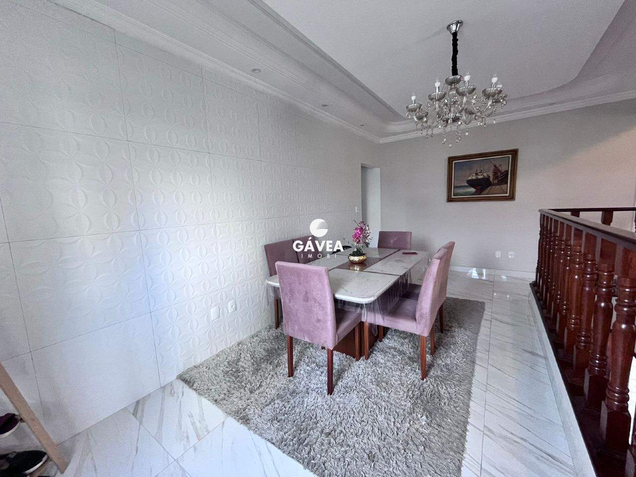 Sobrado à venda no Embaré: Sala Jantar