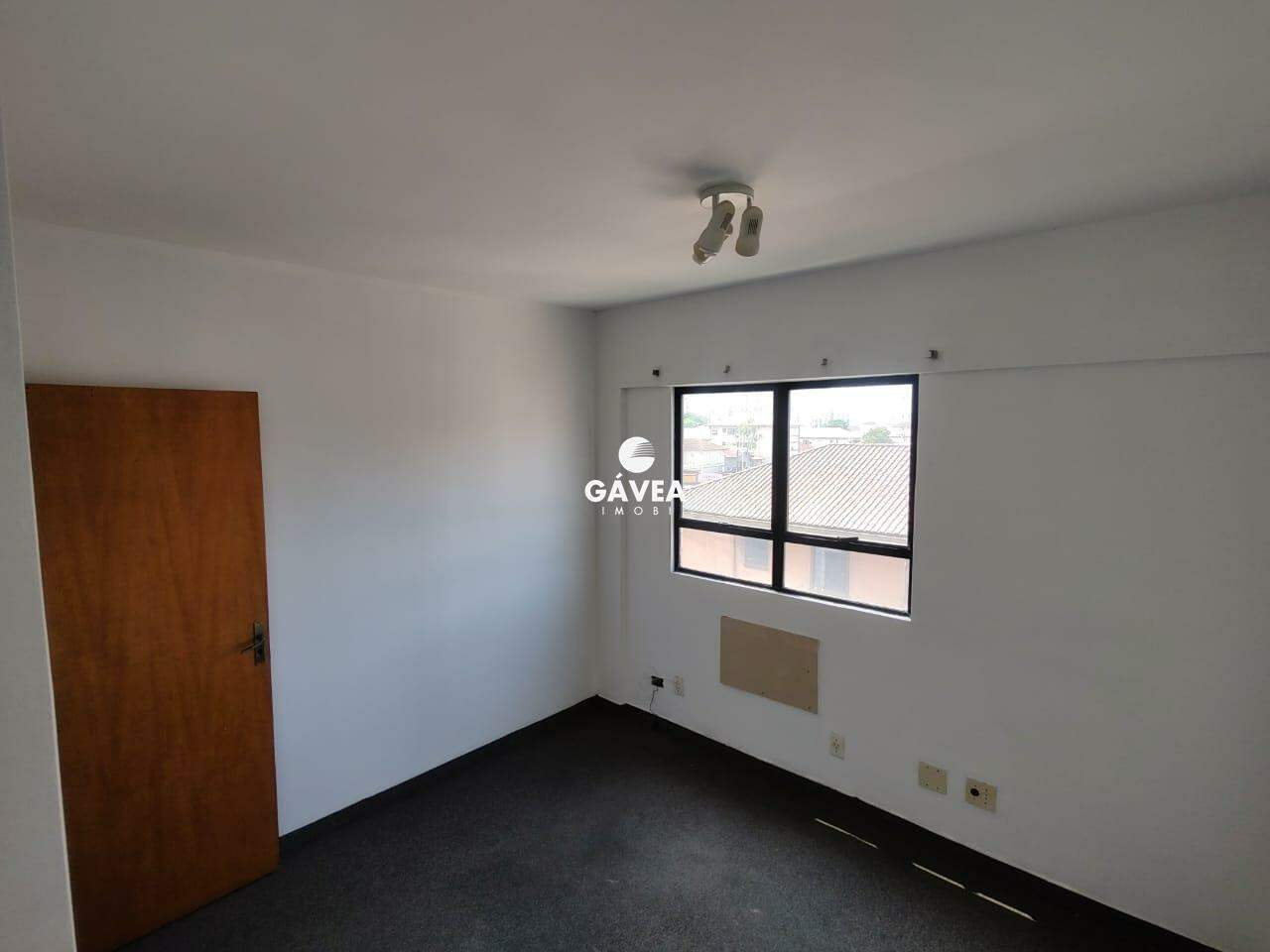 Conjunto Comercial/sala para aluguel no Boqueirão: 