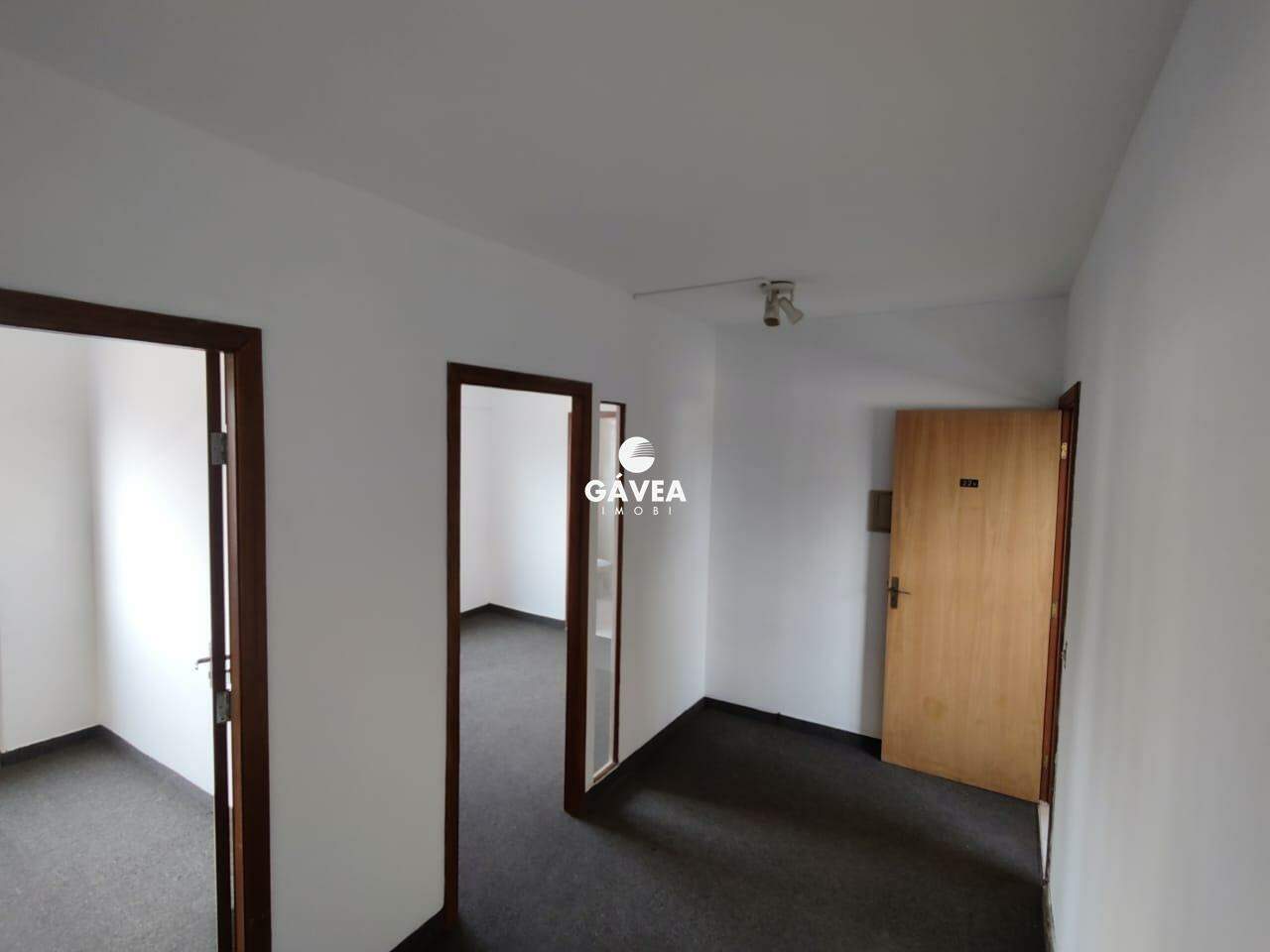 Conjunto Comercial/sala para aluguel no Boqueirão: 