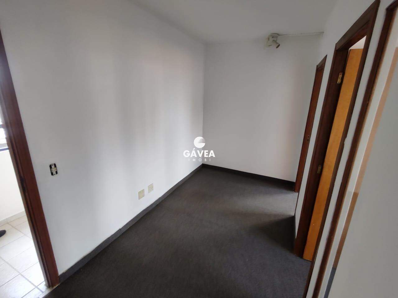 Conjunto Comercial/sala para aluguel no Boqueirão: 