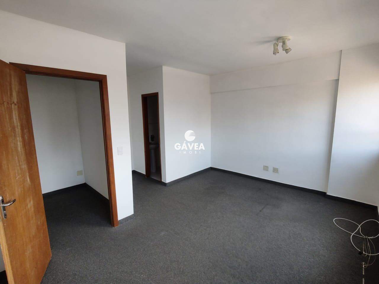 Conjunto Comercial/sala para aluguel no Boqueirão: 