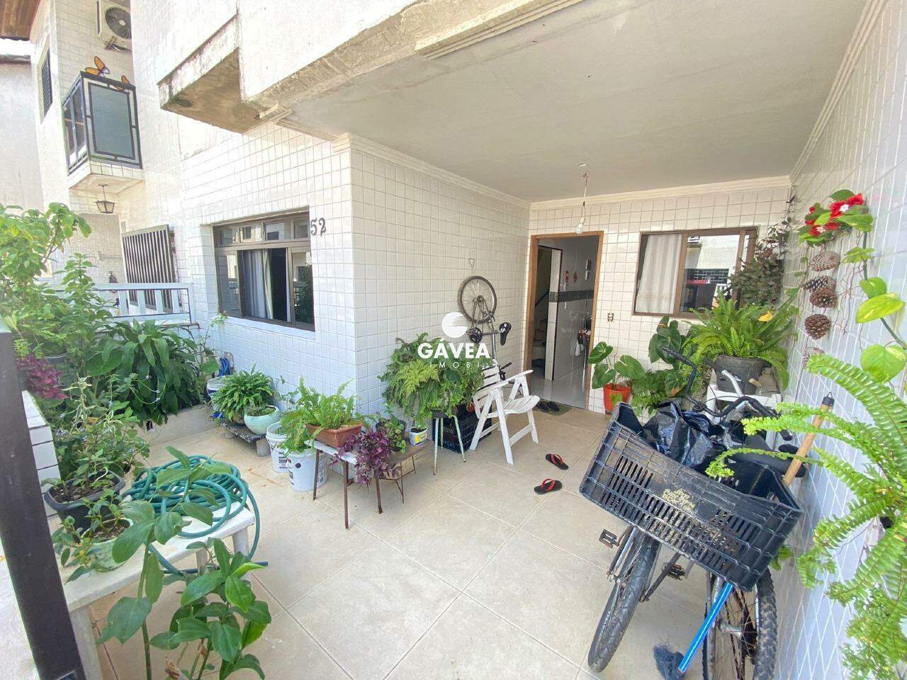 Sobrado à venda no São Jorge: entrada