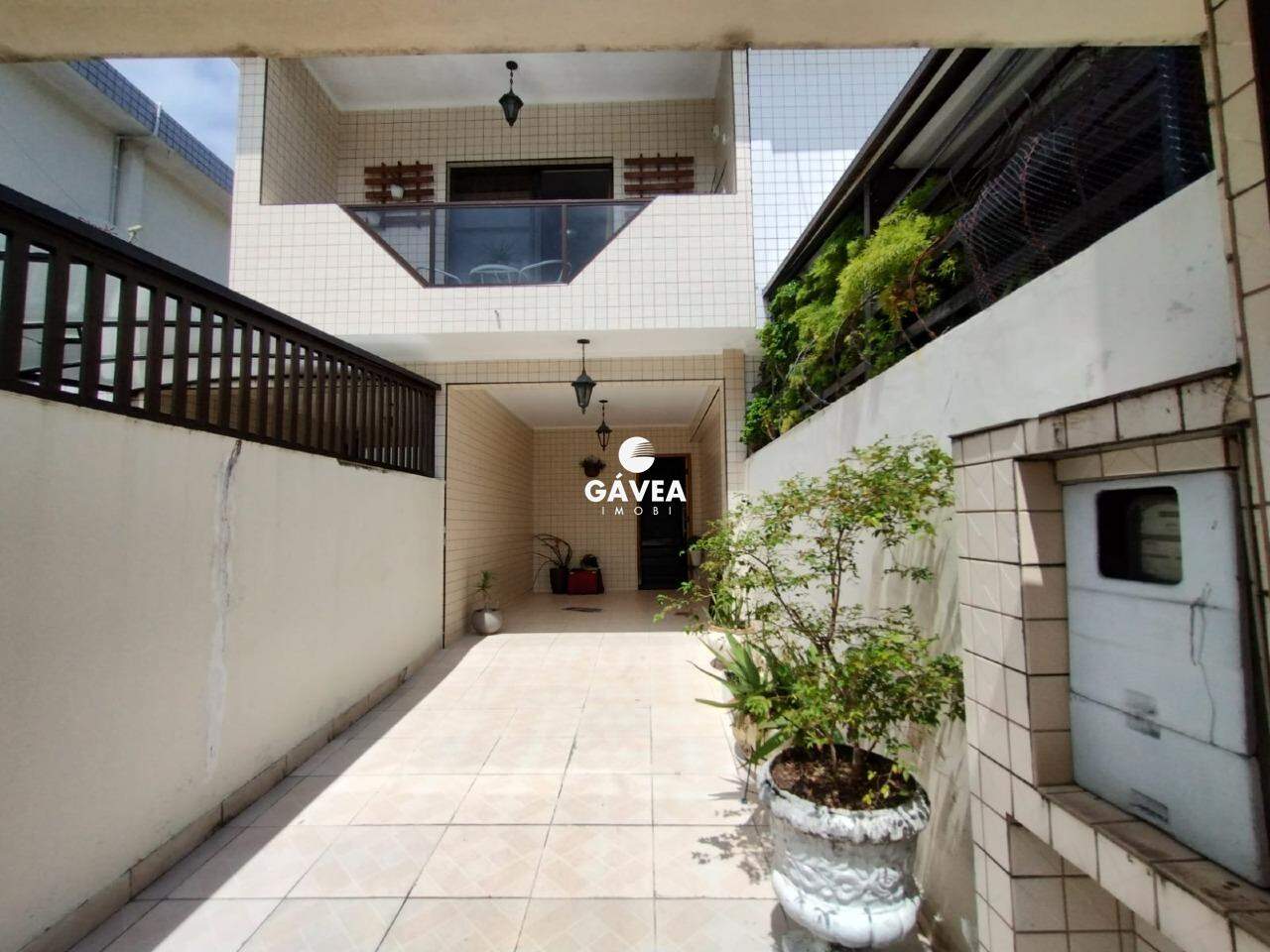 Sobrado à venda no Vila Valença: 