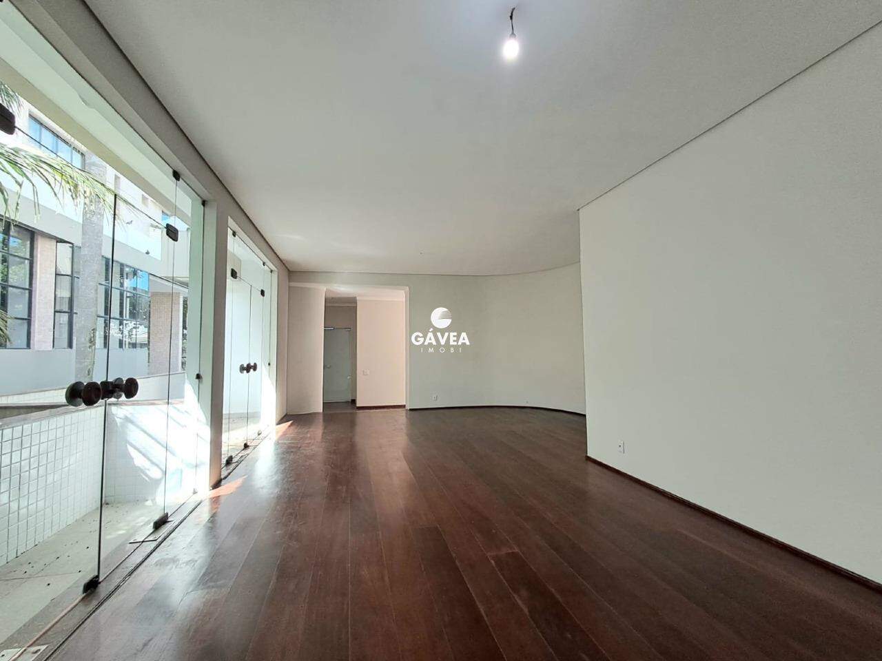 Casa à venda no Embaré: 